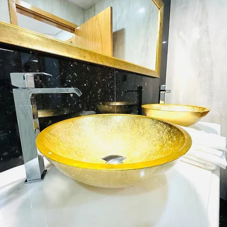 Golden Paradise בית נופש