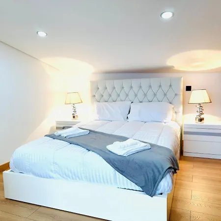 בית נופש Golden Paradise *