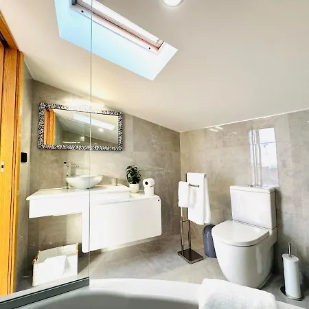 Golden Paradise בית נופש *